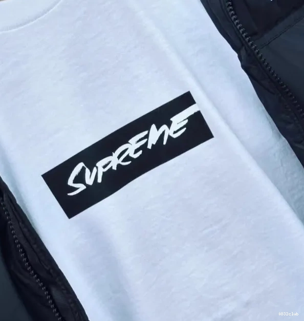 S Futura XL White Box Logo and Tee M L 24SS Black 0318